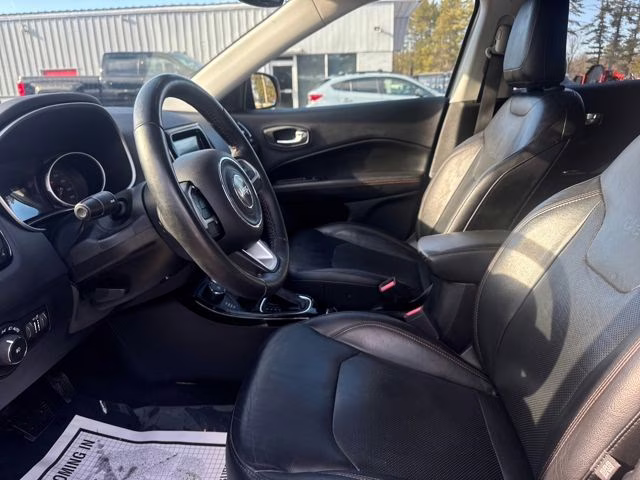 2018 Billet Silver Metallic Clearcoat Jeep Compass Limited 4X4 SUV