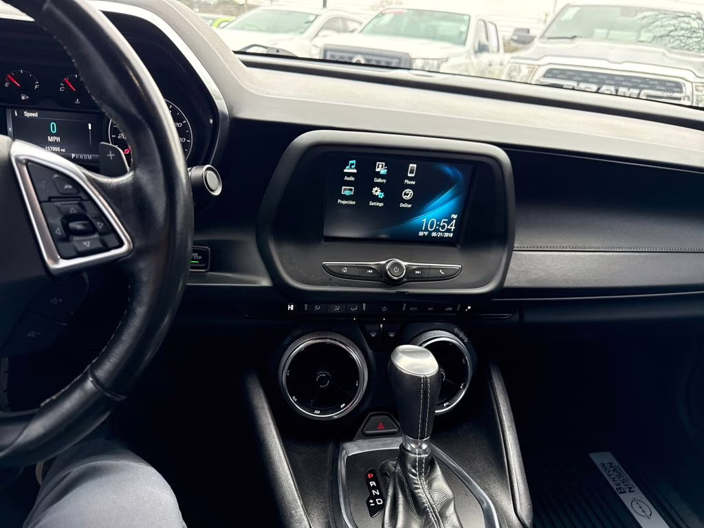 2018 Silver Ice Metallic Chevrolet Camaro 1LT RWD Coupe