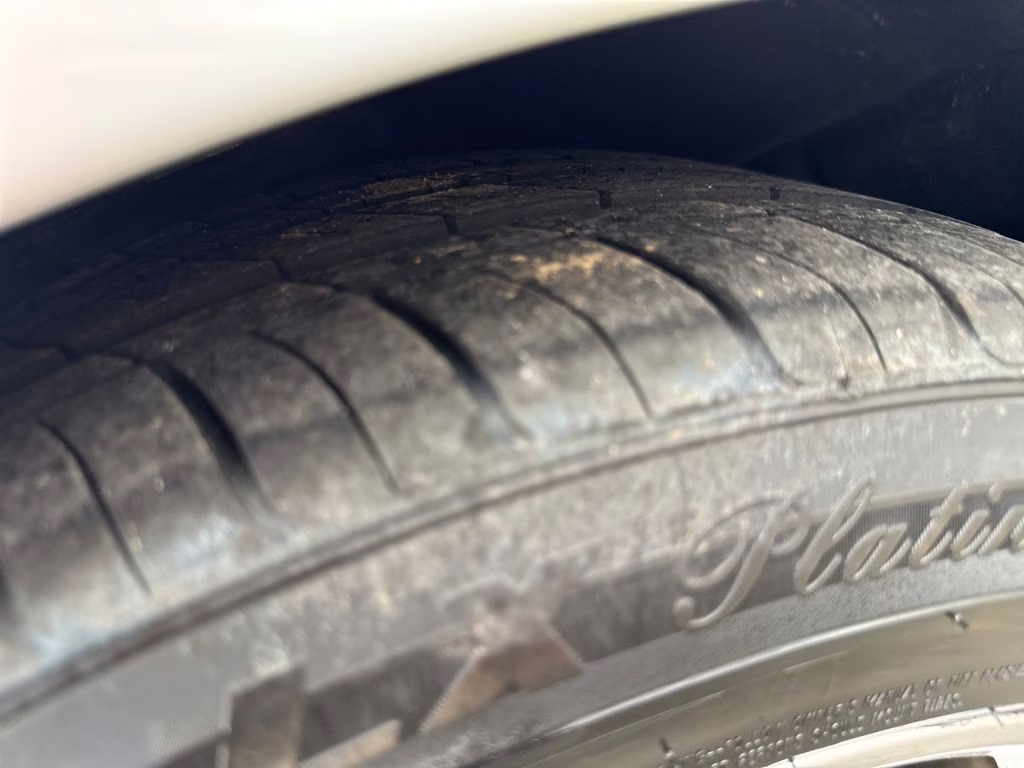 2018 Silver Ice Metallic Chevrolet Camaro 1LT RWD Coupe