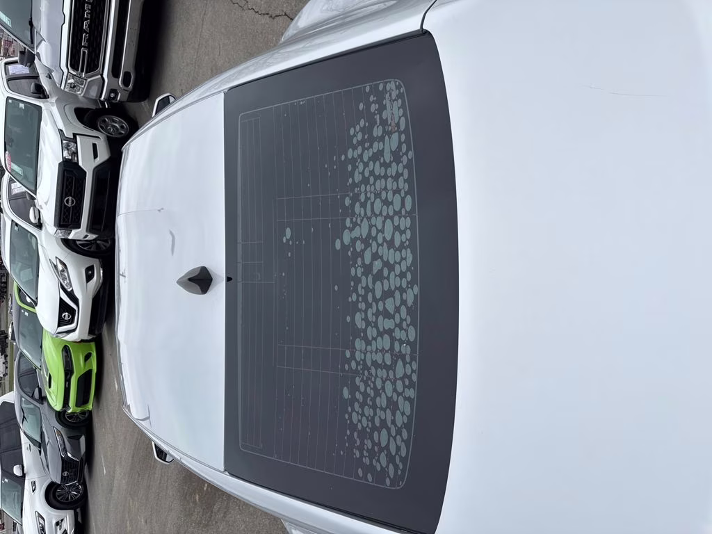 2018 Silver Ice Metallic Chevrolet Camaro 1LT RWD Coupe