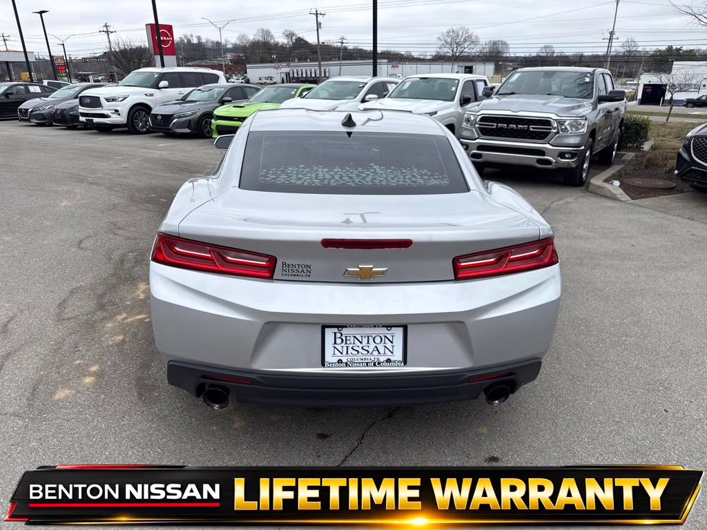 2018 Silver Ice Metallic Chevrolet Camaro 1LT RWD Coupe