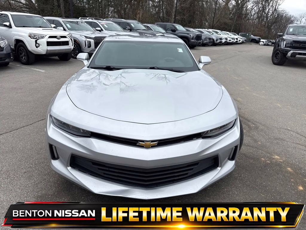 2018 Silver Ice Metallic Chevrolet Camaro 1LT RWD Coupe