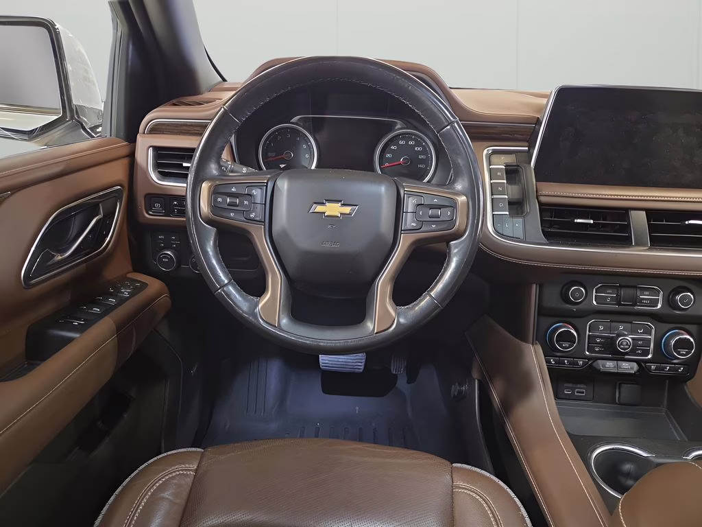 2021 Iridescent Pearl Tricoat Chevrolet Suburban High Country 4X4 SUV