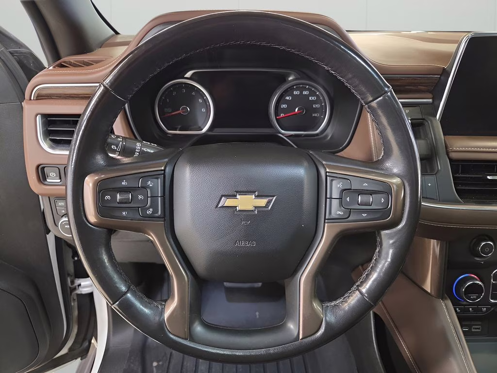 2021 Iridescent Pearl Tricoat Chevrolet Suburban High Country 4X4 SUV