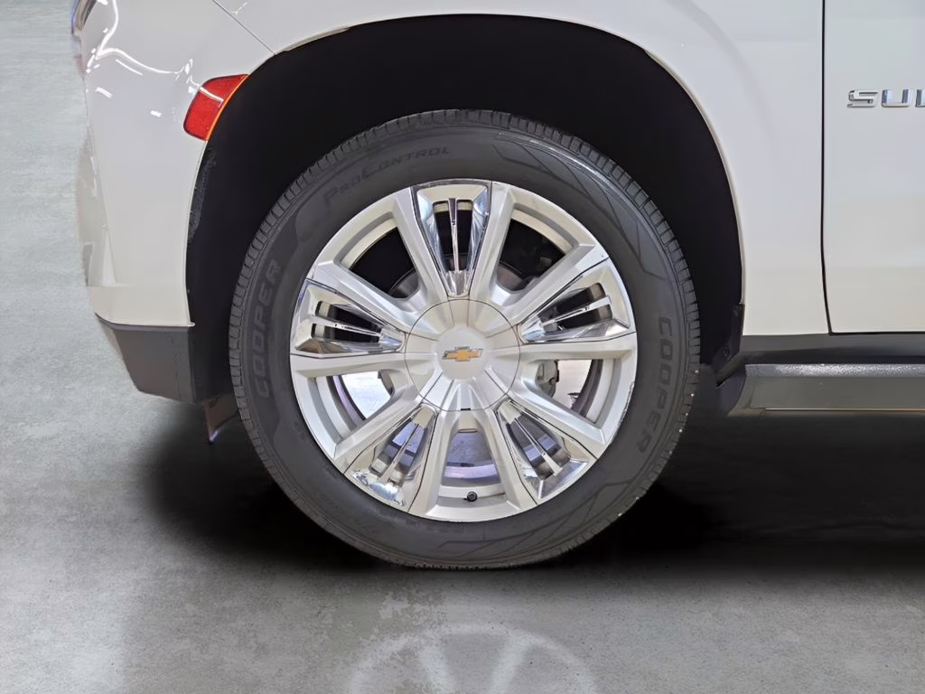 2021 Iridescent Pearl Tricoat Chevrolet Suburban High Country 4X4 SUV
