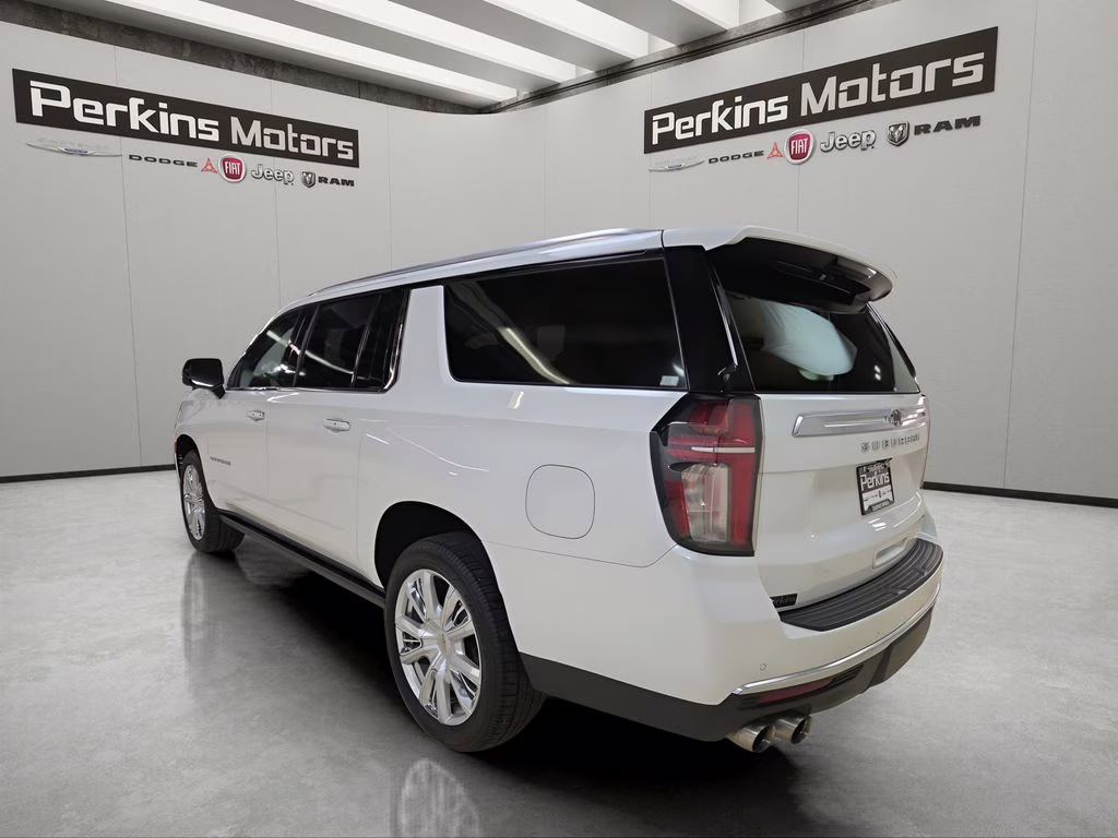 2021 Iridescent Pearl Tricoat Chevrolet Suburban High Country 4X4 SUV