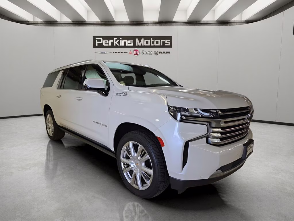 2021 Iridescent Pearl Tricoat Chevrolet Suburban High Country 4X4 SUV