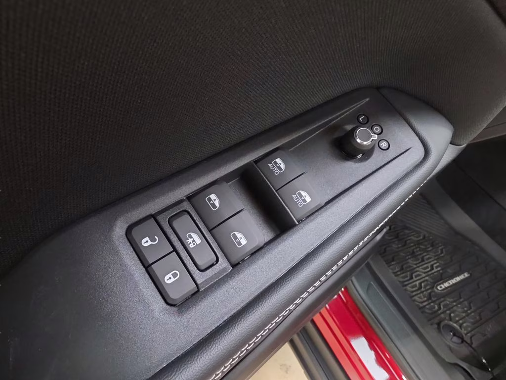 2026 Red Hot Pearlcoat Jeep Cherokee Laredo 4X4 SUV