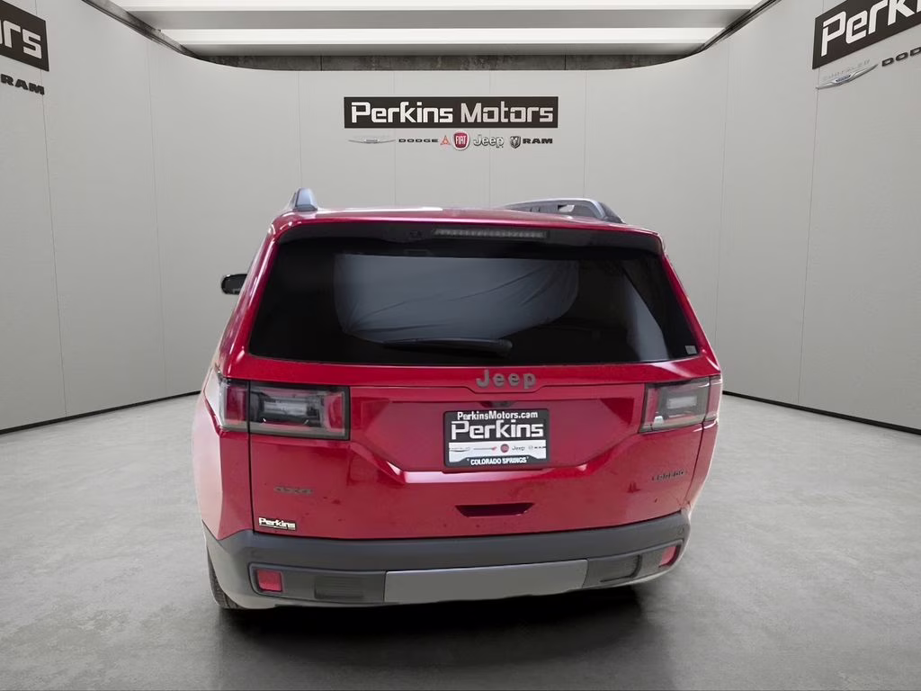 2026 Red Hot Pearlcoat Jeep Cherokee Laredo 4X4 SUV