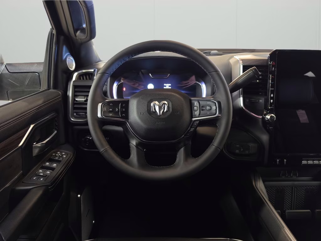 2026 Diamond Black Crystal Pearlcoat Ram 2500 Laramie 4X4 Truck