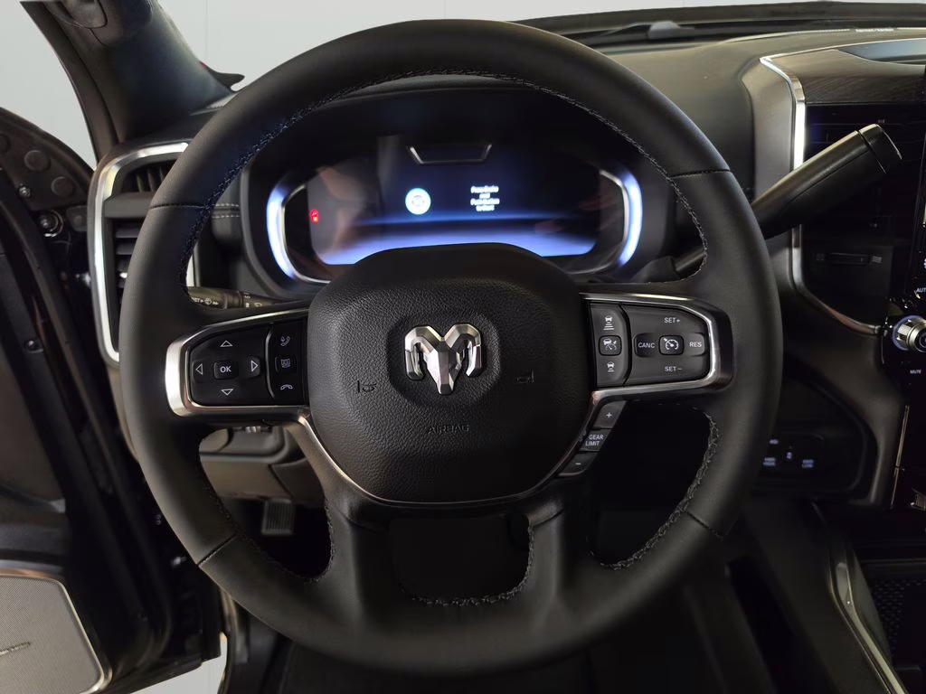 2026 Diamond Black Crystal Pearlcoat Ram 2500 Laramie 4X4 Truck