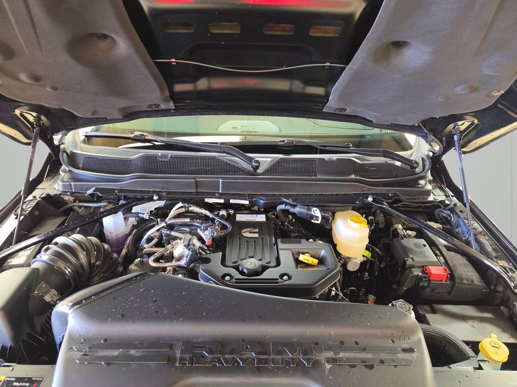 2026 Diamond Black Crystal Pearlcoat Ram 2500 Laramie 4X4 Truck