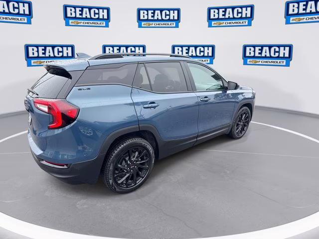 2024 Downpour Metallic GMC Terrain SLE FWD SUV