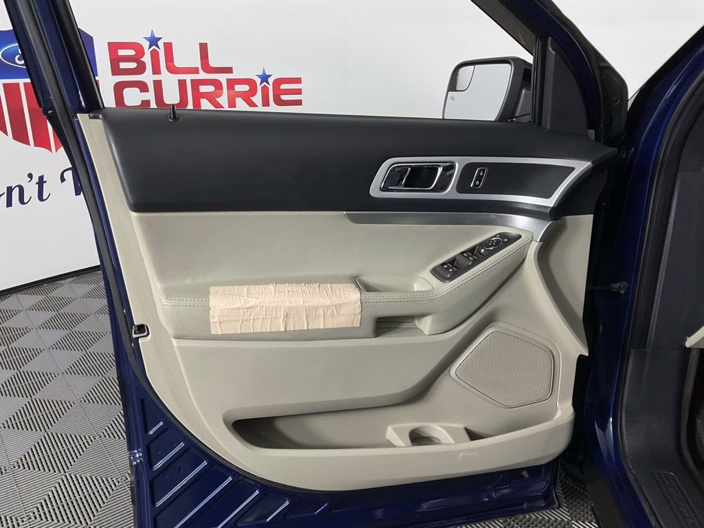 2012 Dark Blue Pearl Metallic Ford Explorer XLT FWD SUV