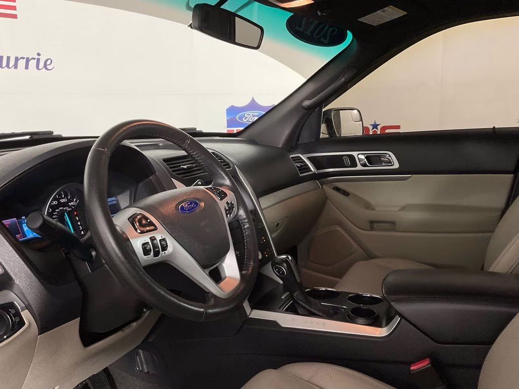 2012 Dark Blue Pearl Metallic Ford Explorer XLT FWD SUV