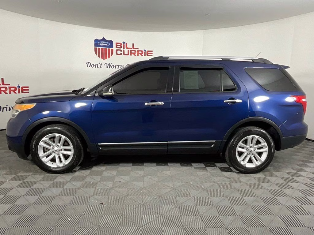 2012 Dark Blue Pearl Metallic Ford Explorer XLT FWD SUV