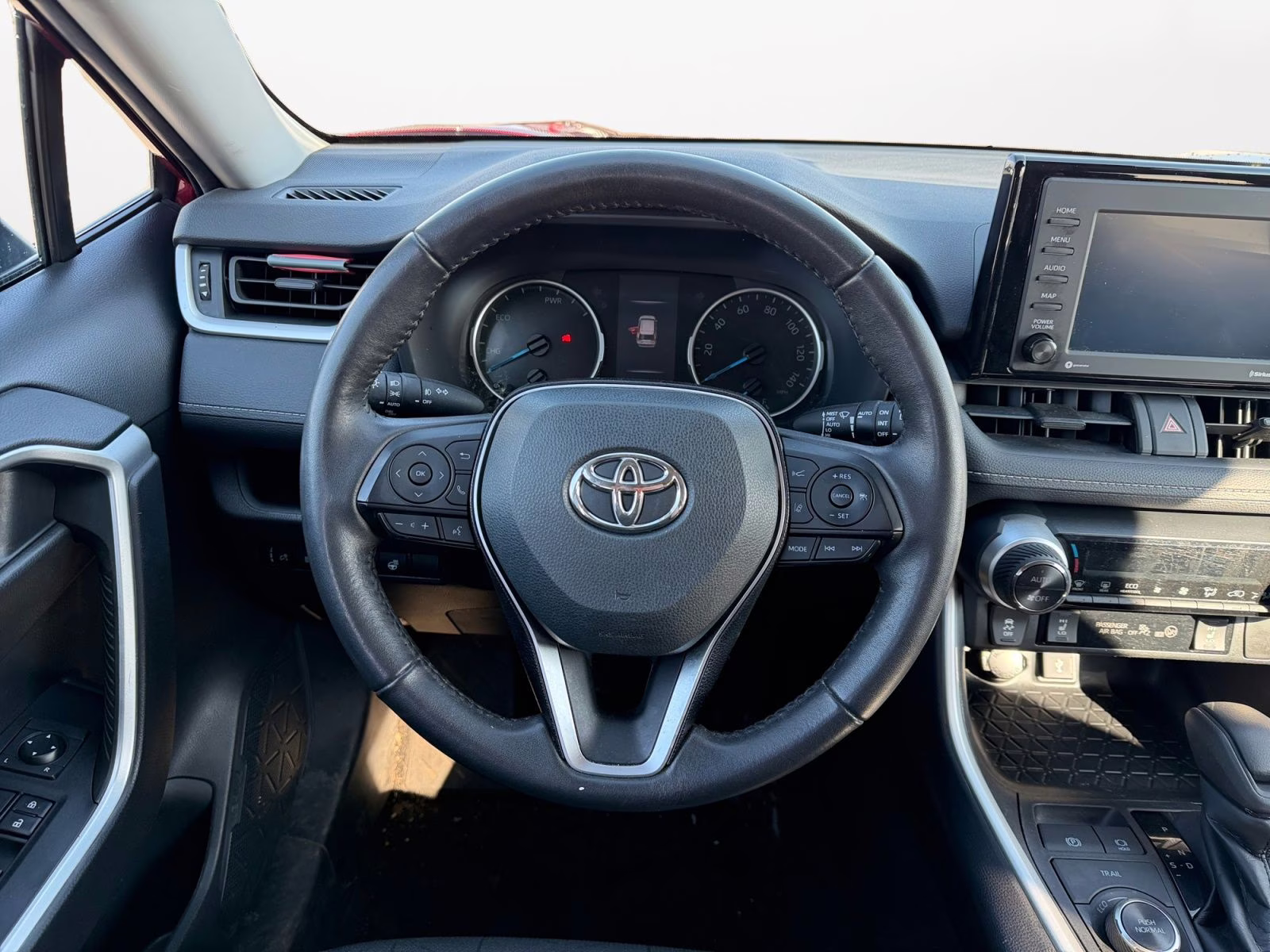 2021 Pearl Toyota RAV4 Hybrid XLE AWD SUV