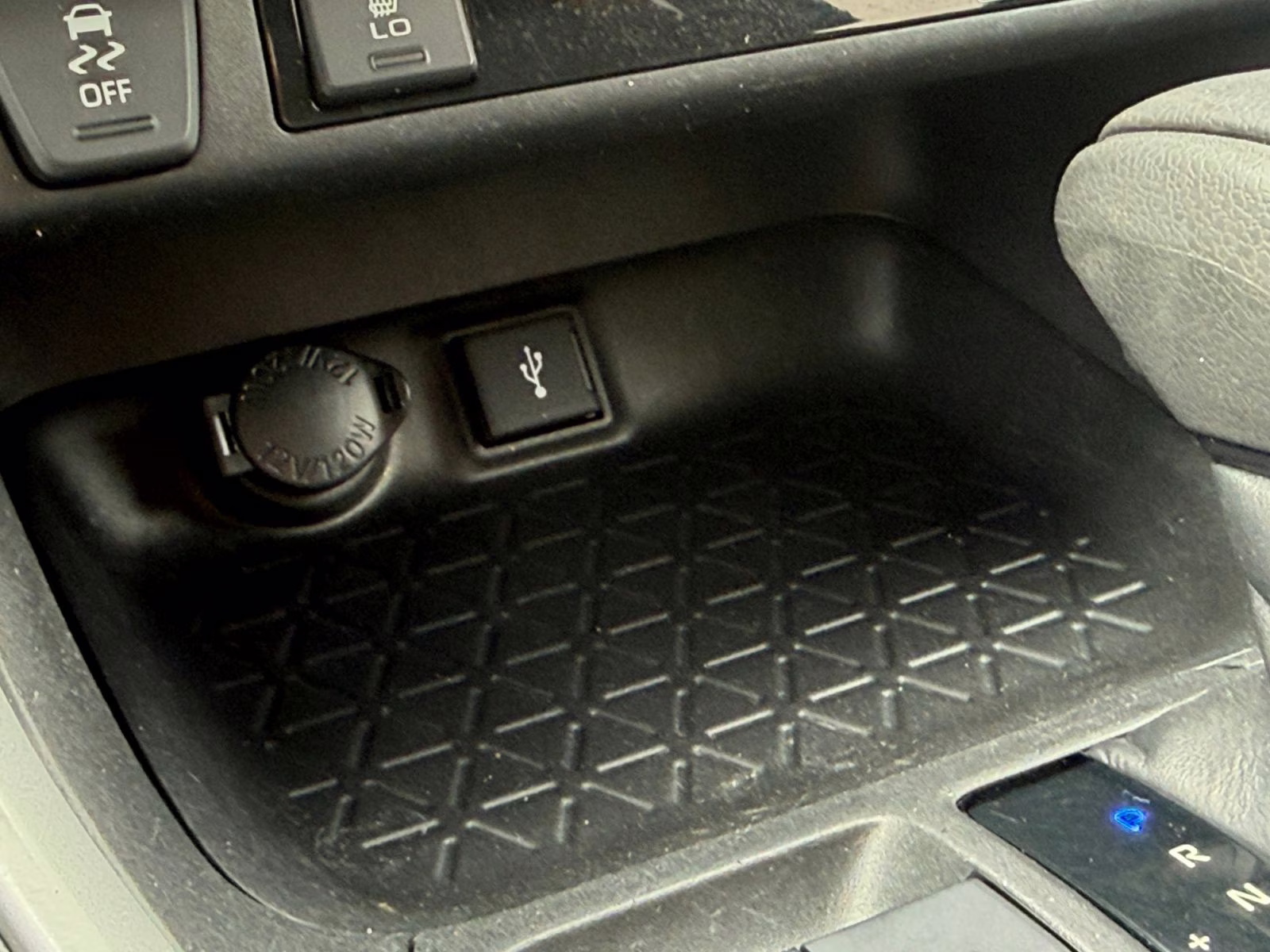 2021 Pearl Toyota RAV4 Hybrid XLE AWD SUV