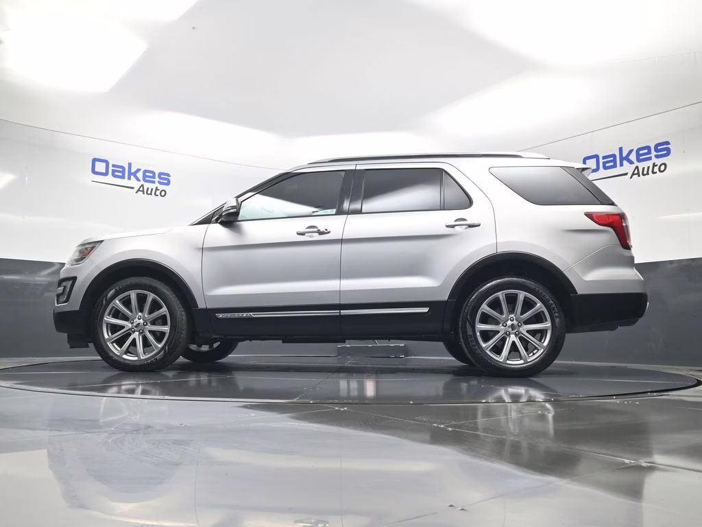 2017 Ingot Silver Ford Explorer Limited 4X4 SUV