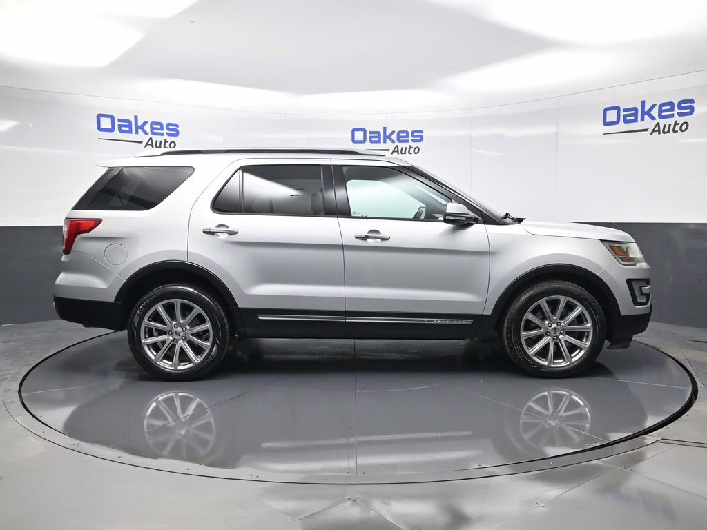 2017 Ingot Silver Ford Explorer Limited 4X4 SUV