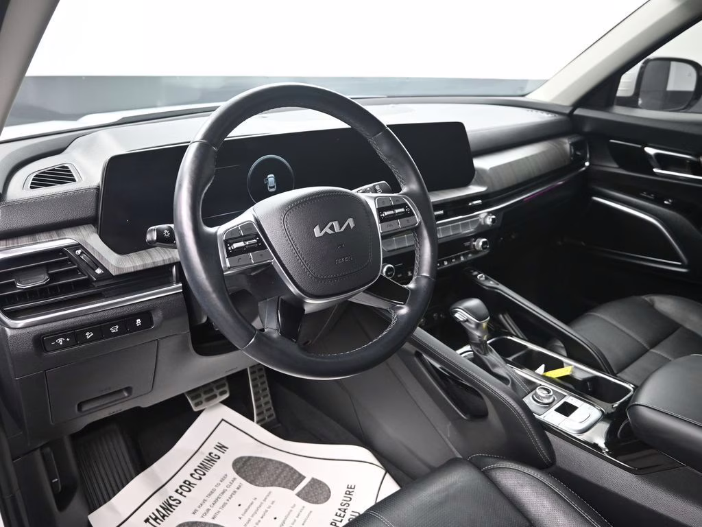 2024 Glacial White Pearl Kia Telluride SX AWD SUV