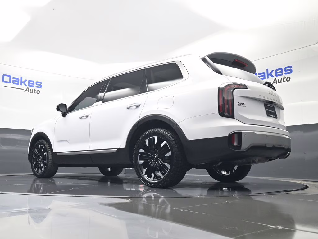 2024 Glacial White Pearl Kia Telluride SX AWD SUV