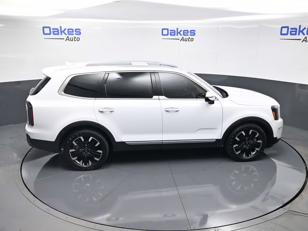 2024 Glacial White Pearl Kia Telluride SX AWD SUV