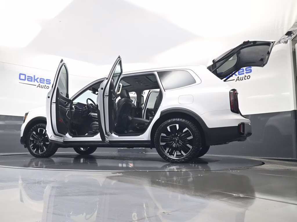 2024 Glacial White Pearl Kia Telluride SX AWD SUV