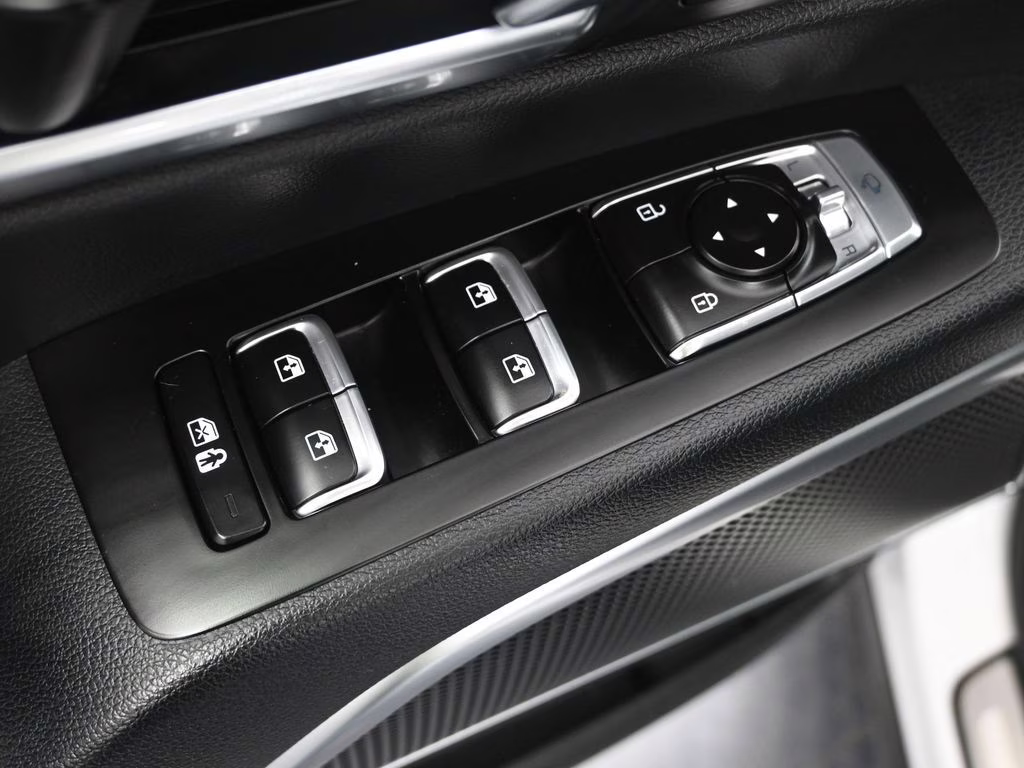 2024 Glacial White Pearl Kia Telluride SX AWD SUV