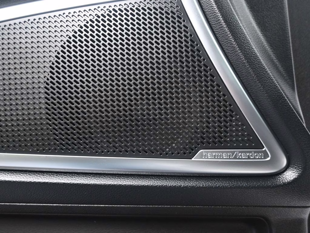 2024 Glacial White Pearl Kia Telluride SX AWD SUV