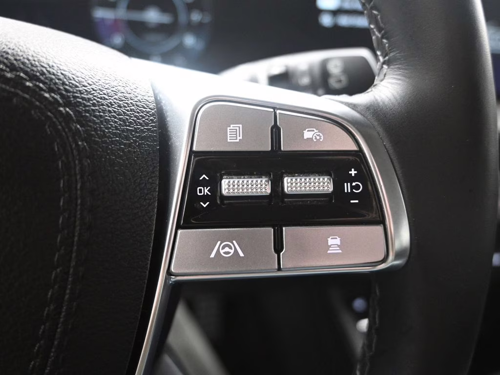 2024 Glacial White Pearl Kia Telluride SX AWD SUV