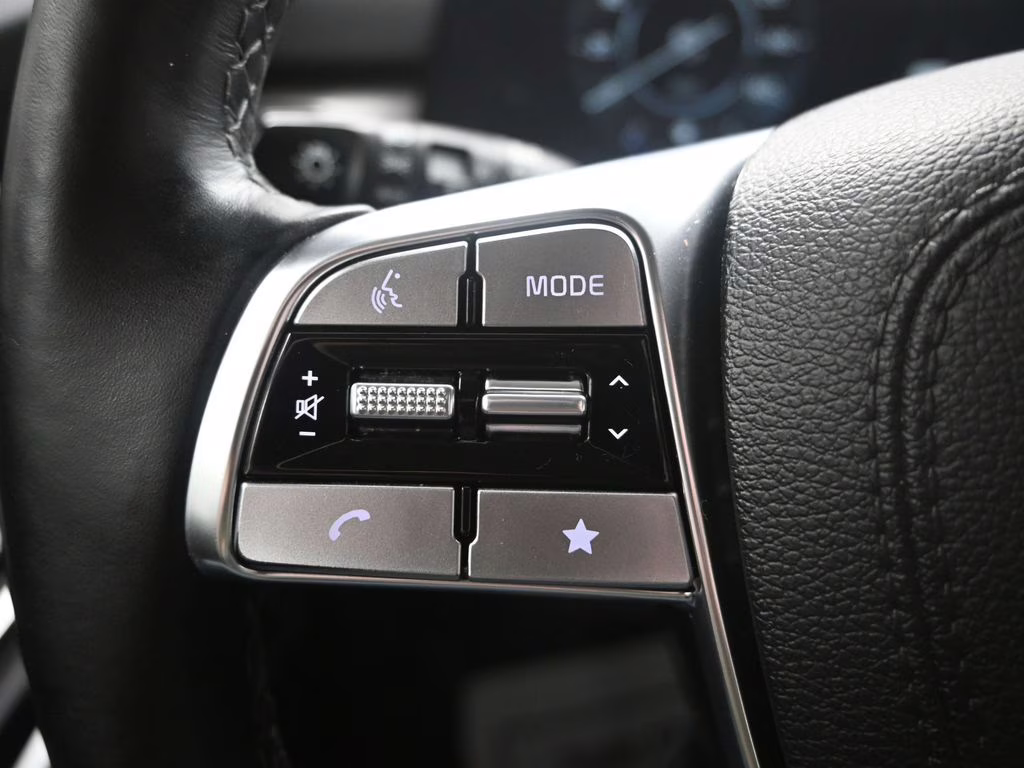 2024 Glacial White Pearl Kia Telluride SX AWD SUV