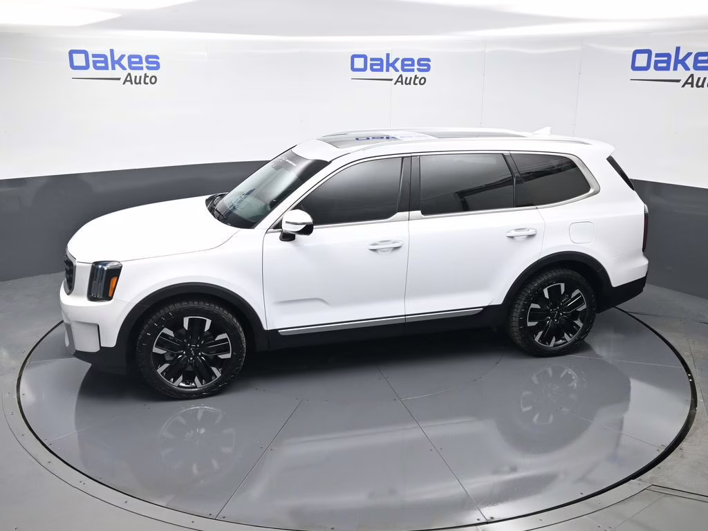 2024 Glacial White Pearl Kia Telluride SX AWD SUV
