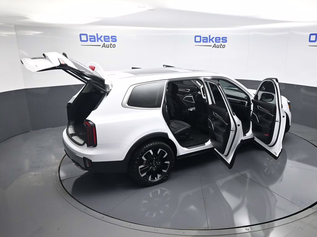 2024 Glacial White Pearl Kia Telluride SX AWD SUV