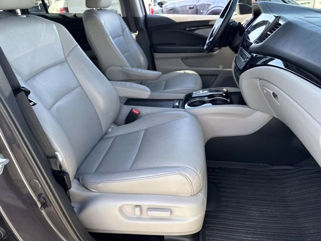 2021 Gray Honda Pilot Touring AWD SUV