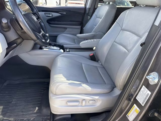 2021 Gray Honda Pilot Touring AWD SUV