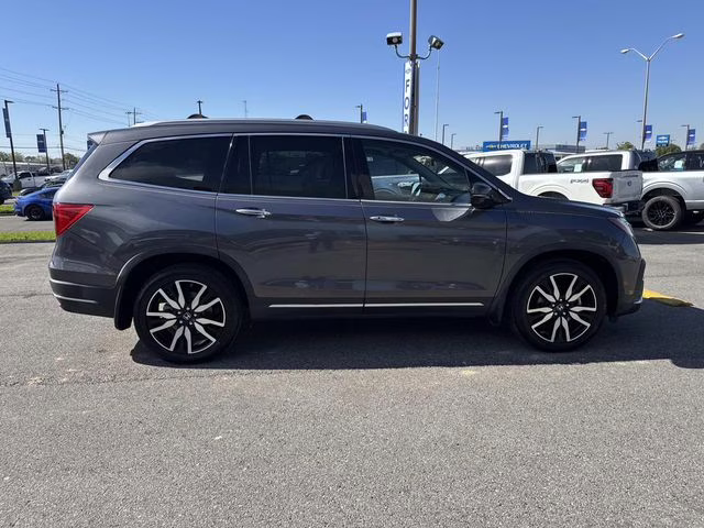 2021 Gray Honda Pilot Touring AWD SUV