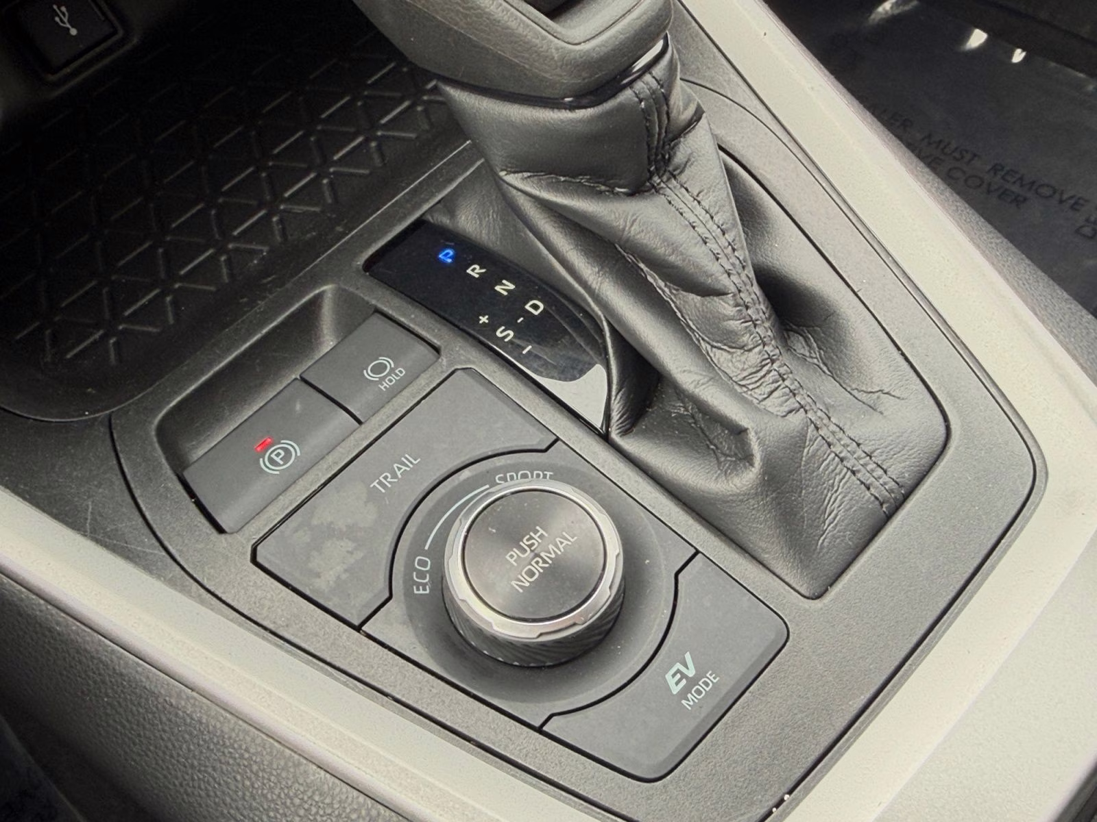 2021 Pearl Toyota RAV4 Hybrid XLE AWD SUV