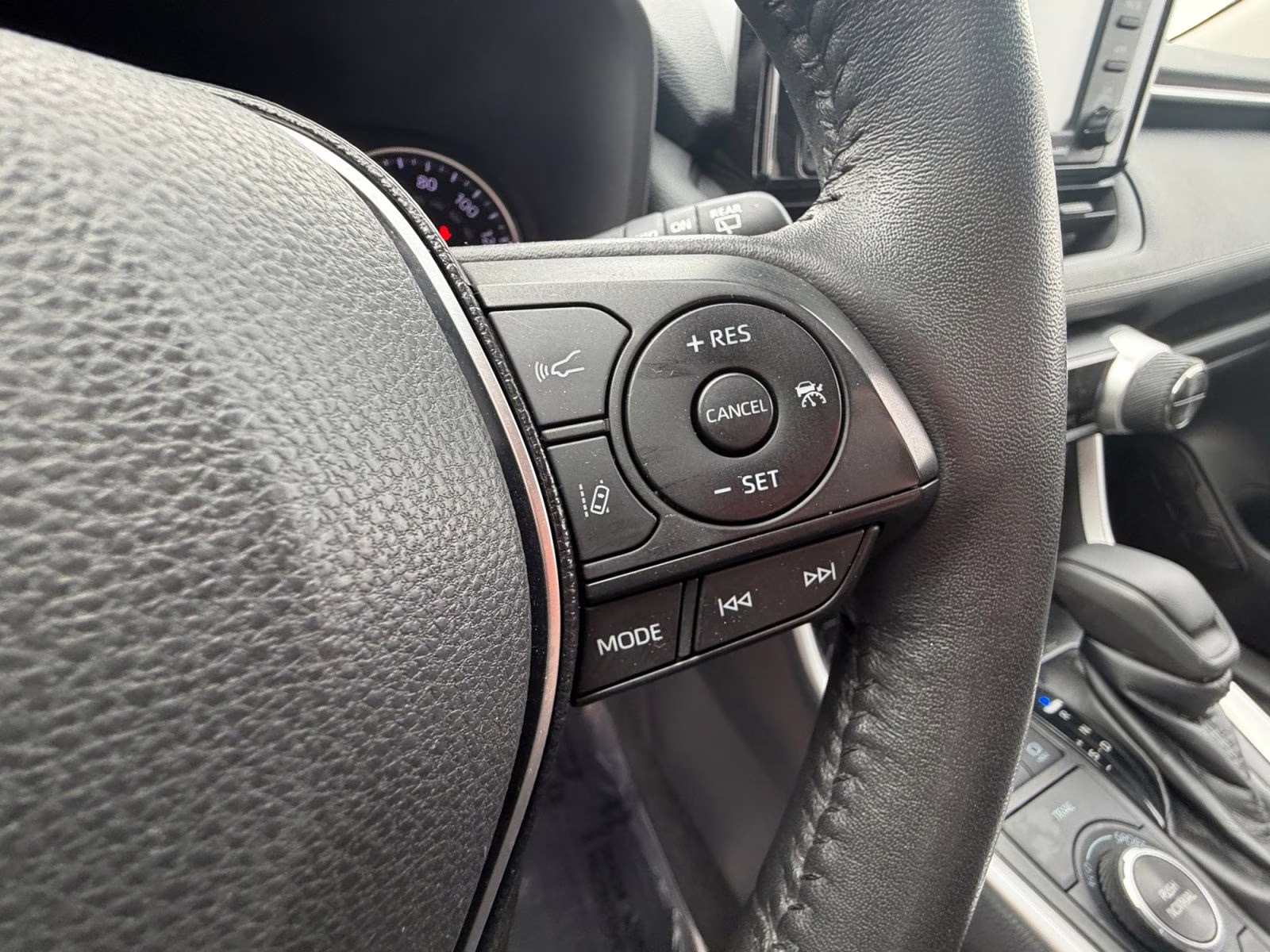 2021 Pearl Toyota RAV4 Hybrid XLE AWD SUV