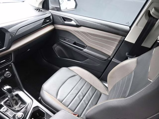 2024 Pyrite Silver Metallic Volkswagen Taos 1.5T SEL AWD SUV