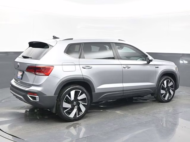 2024 Pyrite Silver Metallic Volkswagen Taos 1.5T SEL AWD SUV