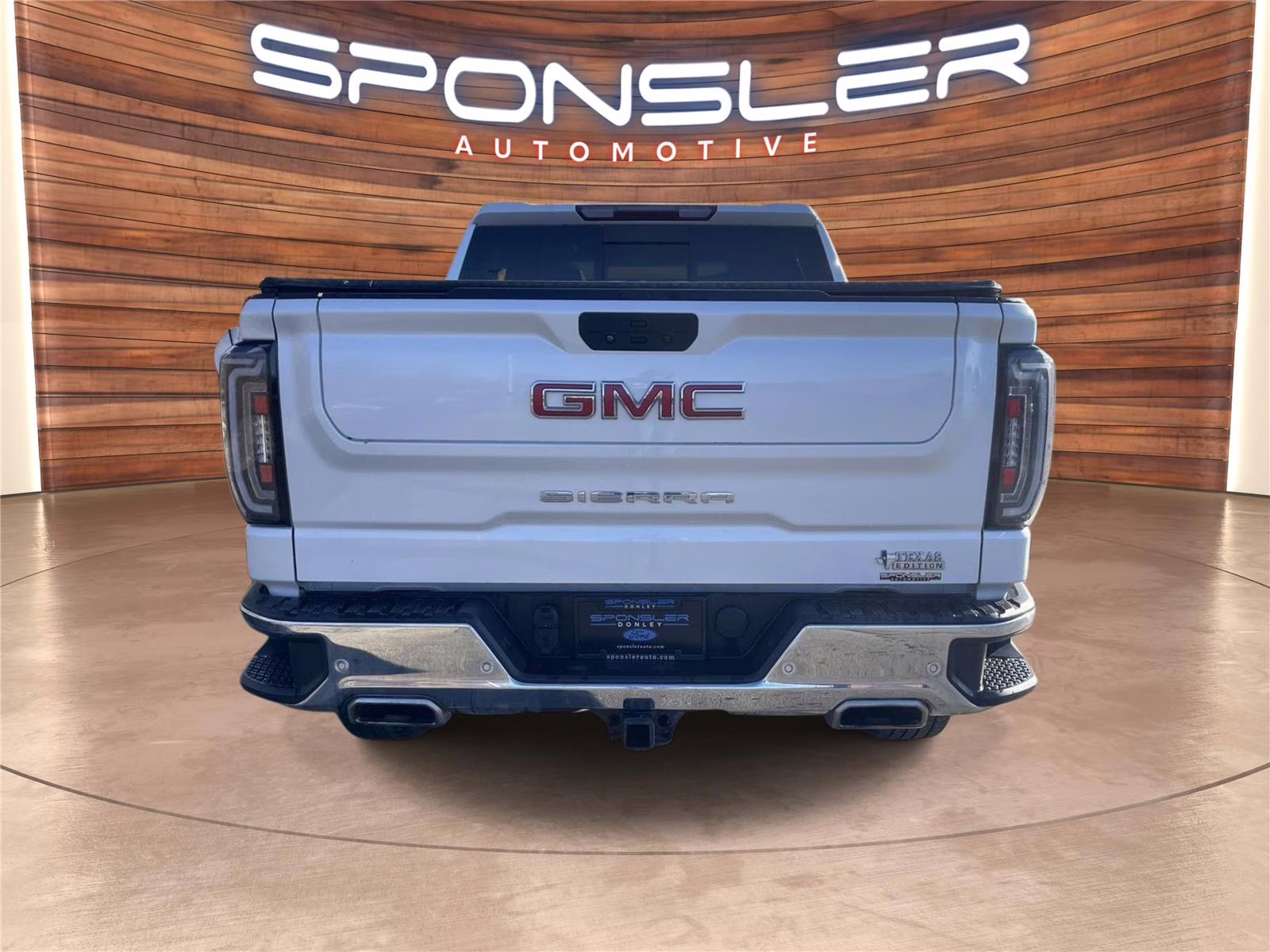 2021 White Frost Tricoat GMC Sierra 1500 SLT 4X4 Truck