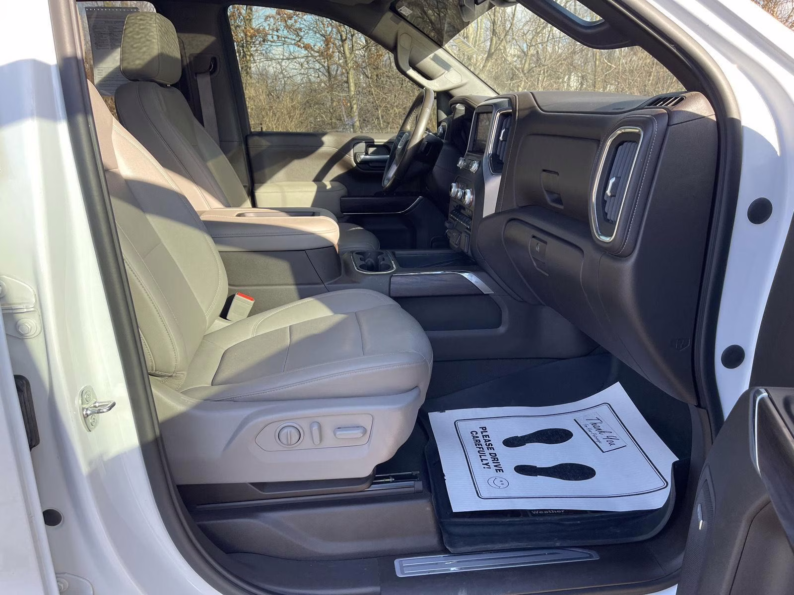 2021 White Frost Tricoat GMC Sierra 1500 SLT 4X4 Truck