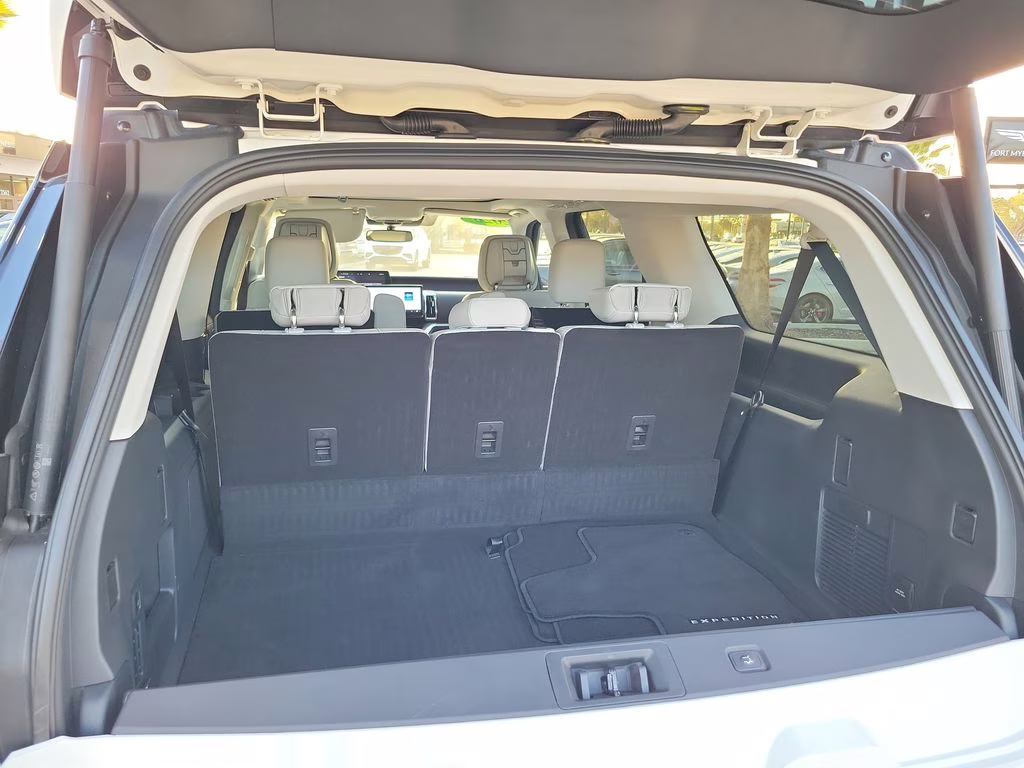 2026 STAR WHITE MET TRI-COAT Ford Expedition Max Platinum Max 4X4 SUV