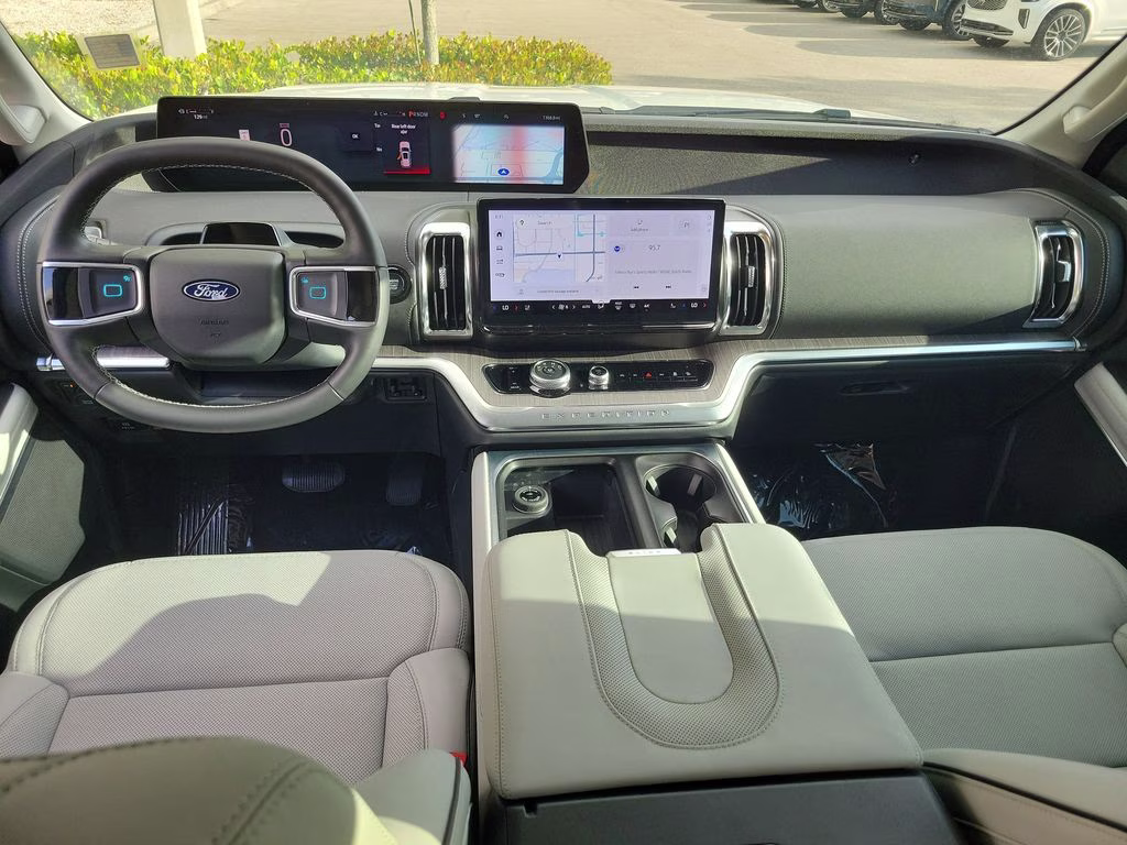 2026 STAR WHITE MET TRI-COAT Ford Expedition Max Platinum Max 4X4 SUV