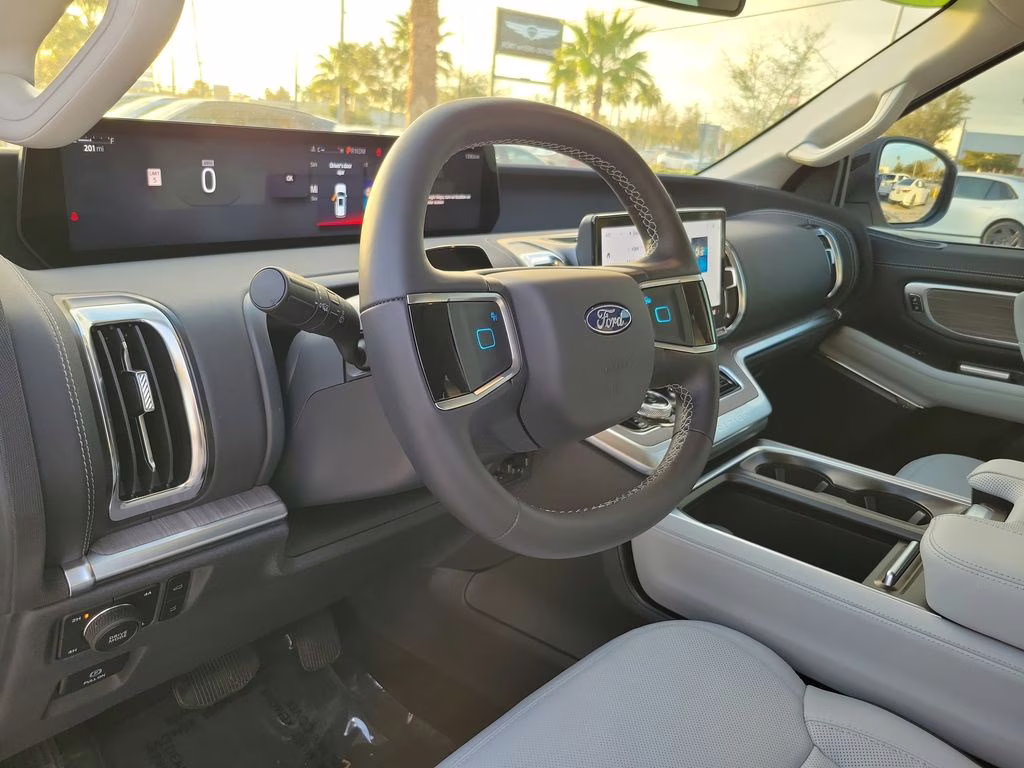 2026 STAR WHITE MET TRI-COAT Ford Expedition Max Platinum Max 4X4 SUV