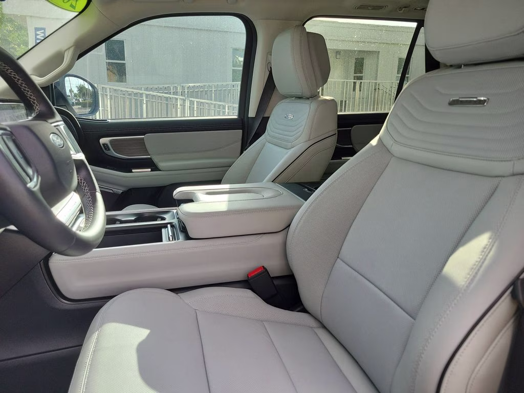 2026 STAR WHITE MET TRI-COAT Ford Expedition Max Platinum Max 4X4 SUV