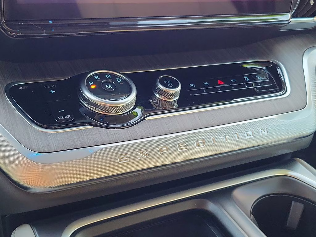 2026 STAR WHITE MET TRI-COAT Ford Expedition Max Platinum Max 4X4 SUV