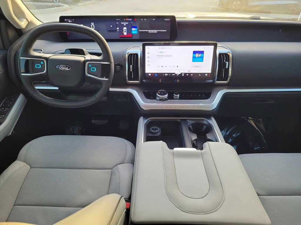 2026 STAR WHITE MET TRI-COAT Ford Expedition Max Platinum Max 4X4 SUV