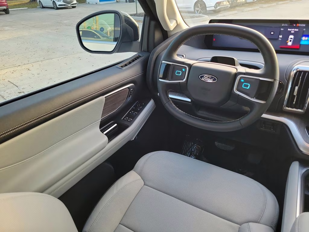 2026 STAR WHITE MET TRI-COAT Ford Expedition Max Platinum Max 4X4 SUV